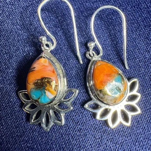 Spiny Oyster Turquoise Dangle Earrings in 925 Sterling Silver - Picture 3 of 3